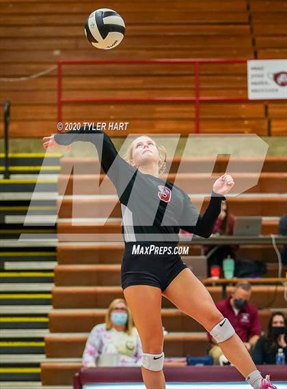 Thumbnail 3 in Brownstown Central vs. Indianapolis Cardinal Ritter (Regional Semifinal) photogallery.
