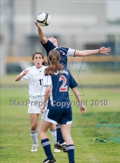 Thumbnail 3 in Bellaire vs Lamar @ Delmar photogallery.