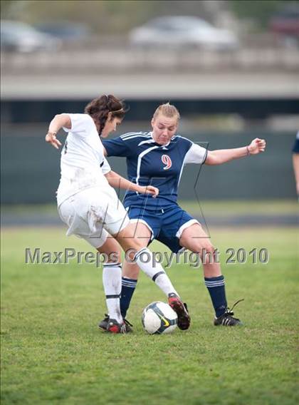 Thumbnail 3 in Bellaire vs Lamar @ Delmar photogallery.