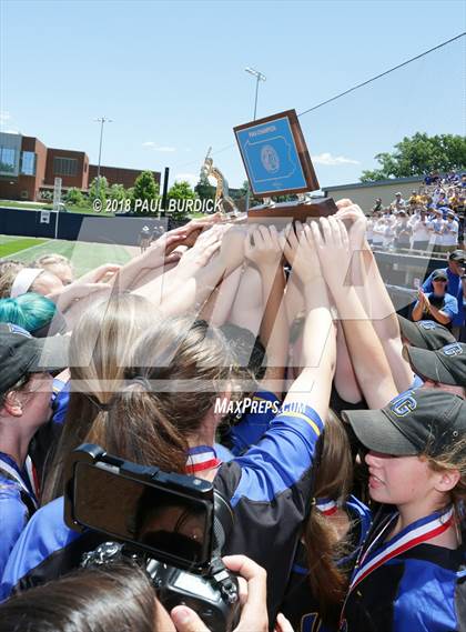 Thumbnail 2 in Williams Valley vs. West Greene (PIAA 1A Championship) photogallery.