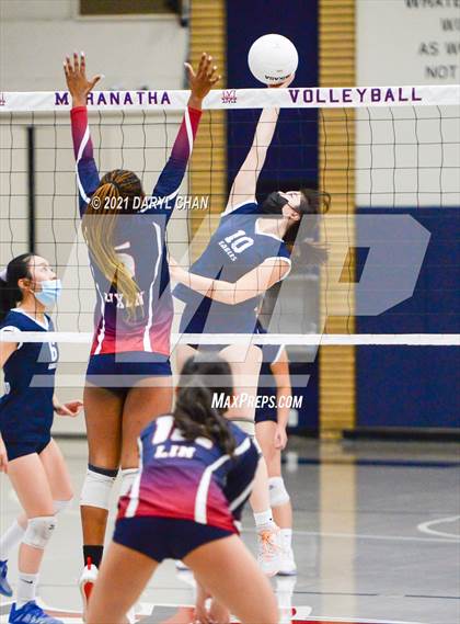 Thumbnail 2 in Gabrielino @ Maranatha photogallery.