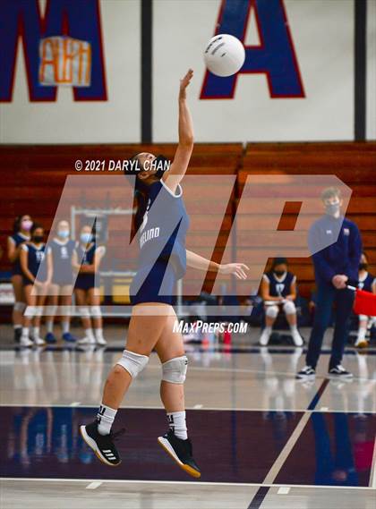 Thumbnail 1 in Gabrielino @ Maranatha photogallery.