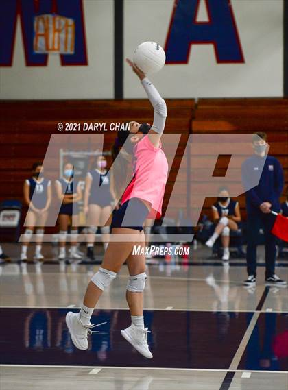 Thumbnail 1 in Gabrielino @ Maranatha photogallery.