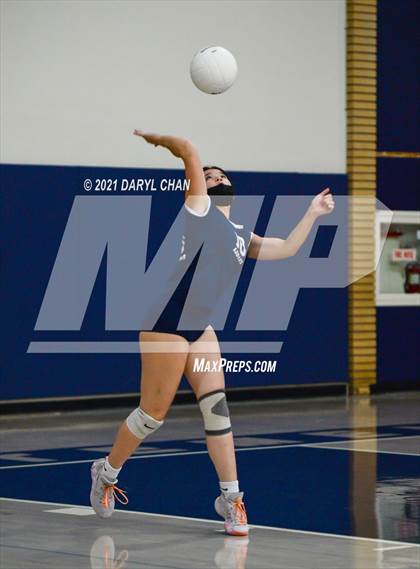 Thumbnail 1 in Gabrielino @ Maranatha photogallery.