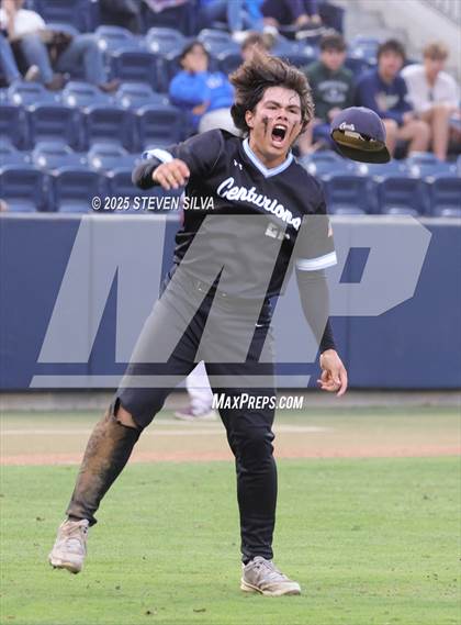 Thumbnail 3 in Calexico vs. University City (CIF SDS Division 3 Final) photogallery.