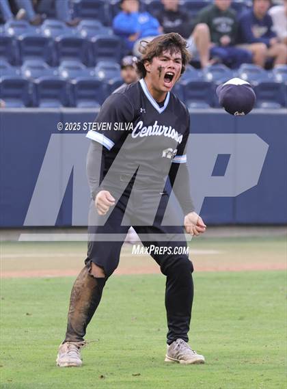 Thumbnail 1 in Calexico vs. University City (CIF SDS Division 3 Final) photogallery.