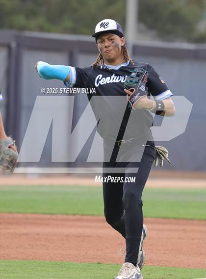 Thumbnail 3 in Calexico vs. University City (CIF SDS Division 3 Final) photogallery.