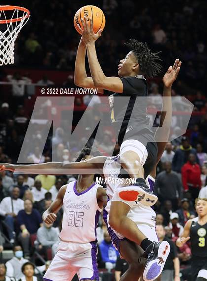Thumbnail 3 in Roselle Catholic vs. Camden photogallery.