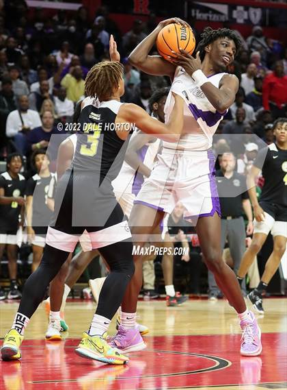 Thumbnail 2 in Roselle Catholic vs. Camden photogallery.
