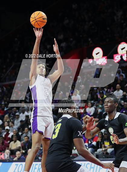 Thumbnail 2 in Roselle Catholic vs. Camden photogallery.