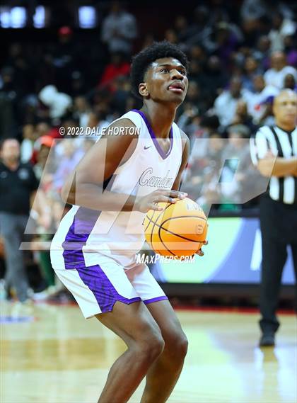 Thumbnail 3 in Roselle Catholic vs. Camden photogallery.
