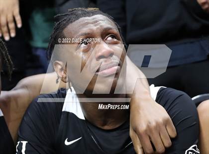 Thumbnail 3 in Roselle Catholic vs. Camden photogallery.
