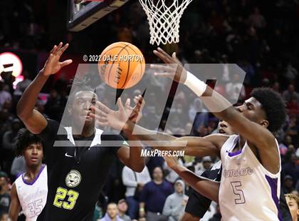 Thumbnail 2 in Roselle Catholic vs. Camden photogallery.