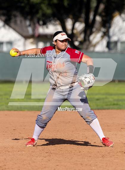 Thumbnail 3 in Merced vs. Patterson photogallery.