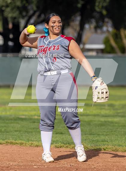 Thumbnail 2 in Merced vs. Patterson photogallery.