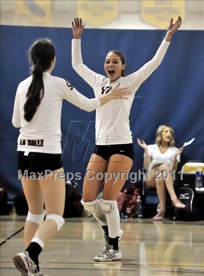 Thumbnail 1 in Brentwood vs. La Salle (Molten Classic) photogallery.