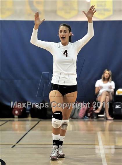 Thumbnail 2 in Brentwood vs. La Salle (Molten Classic) photogallery.