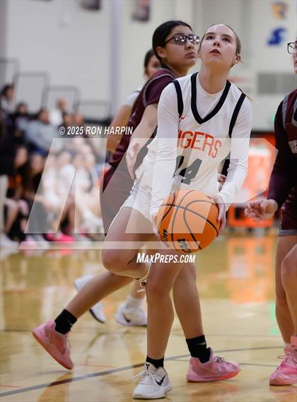 Thumbnail 1 in Dayton @ Douglas photogallery.