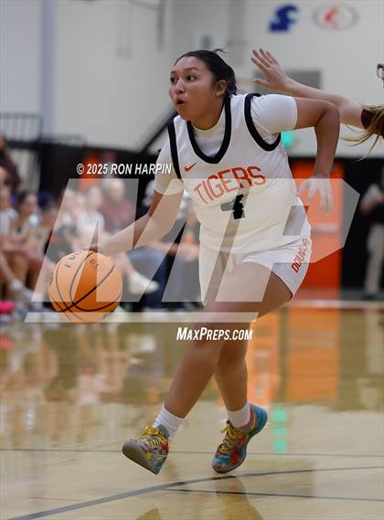 Thumbnail 1 in Dayton @ Douglas photogallery.