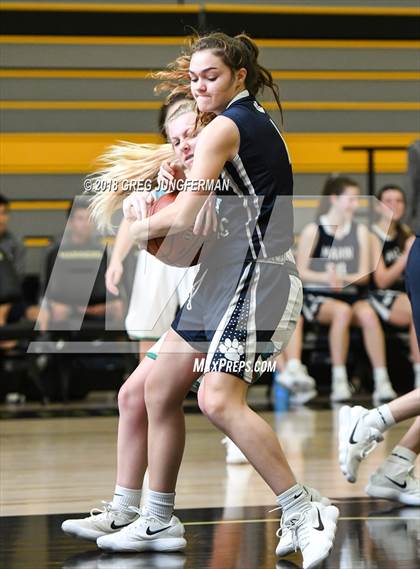 Thumbnail 2 in Marin Catholic @ Branson photogallery.