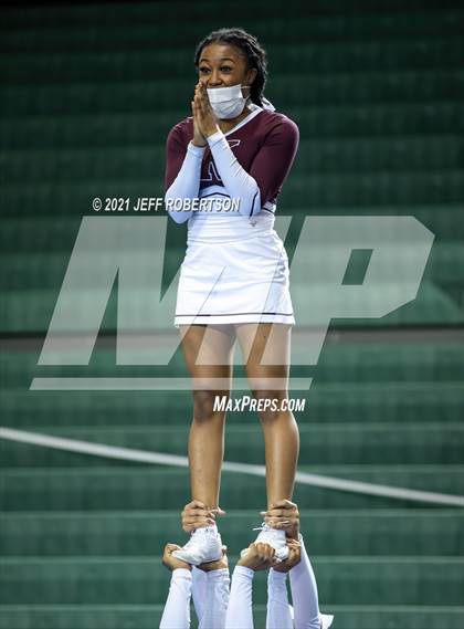 Thumbnail 3 in Kalamazoo Central (MHSAA District Competition) photogallery.
