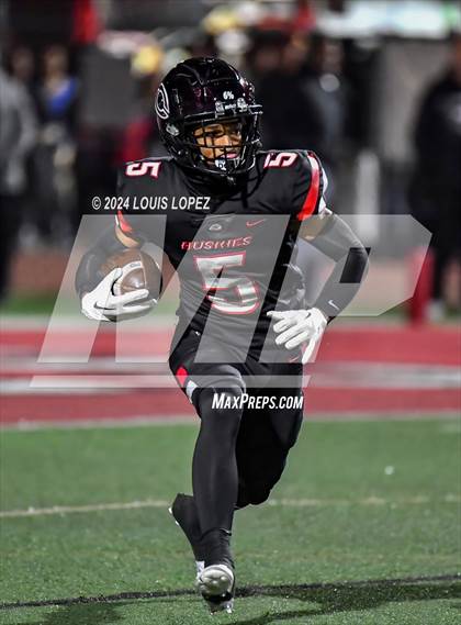 Thumbnail 3 in Mater Dei @ Centennial (CIF SS DIV 1 Semi final) photogallery.