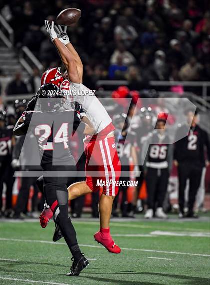 Thumbnail 2 in Mater Dei @ Centennial (CIF SS DIV 1 Semi final) photogallery.