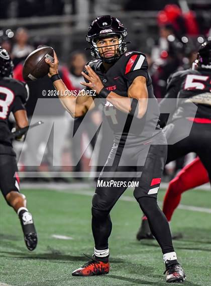 Thumbnail 3 in Mater Dei @ Centennial (CIF SS DIV 1 Semi final) photogallery.