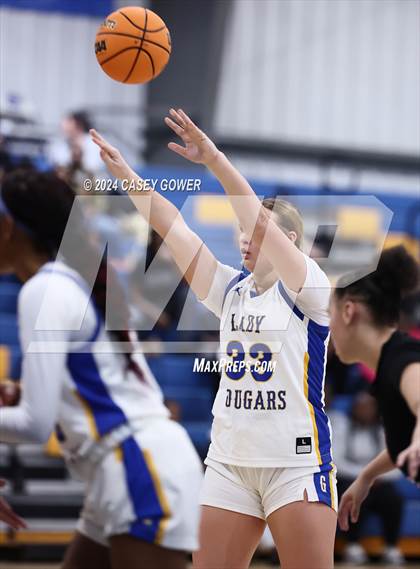 Thumbnail 1 in Goodpasture Christian vs. Ezell-Harding Christian photogallery.