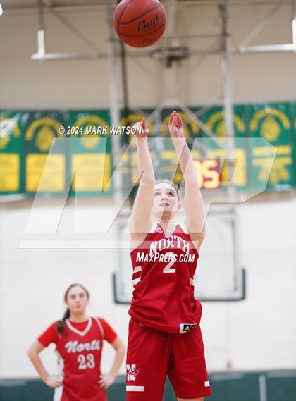 Thumbnail 2 in JV: North Attleborough @ King Philip Regional photogallery.