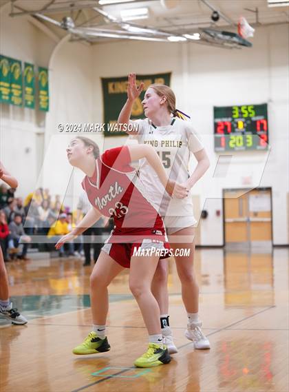 Thumbnail 3 in JV: North Attleborough @ King Philip Regional photogallery.