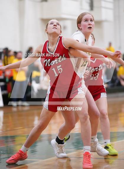 Thumbnail 1 in JV: North Attleborough @ King Philip Regional photogallery.
