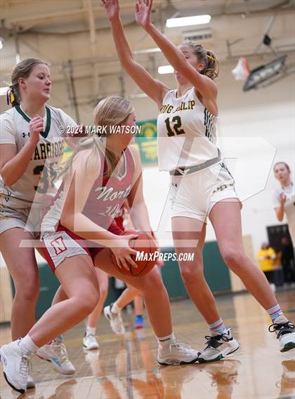 Thumbnail 1 in JV: North Attleborough @ King Philip Regional photogallery.