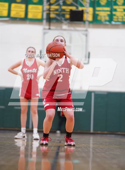 Thumbnail 3 in JV: North Attleborough @ King Philip Regional photogallery.