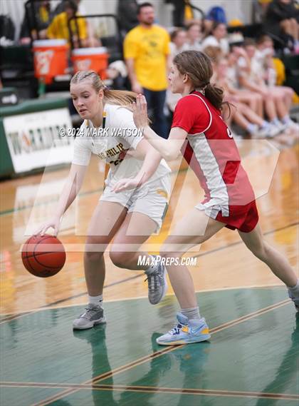 Thumbnail 3 in JV: North Attleborough @ King Philip Regional photogallery.