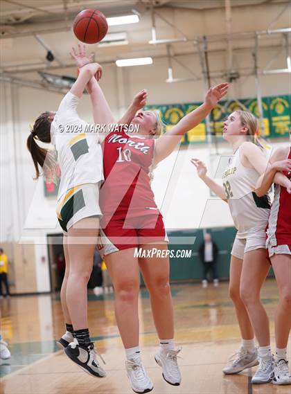 Thumbnail 2 in JV: North Attleborough @ King Philip Regional photogallery.