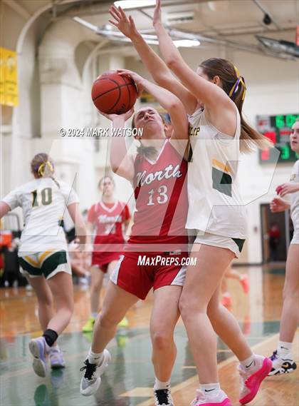 Thumbnail 3 in JV: North Attleborough @ King Philip Regional photogallery.
