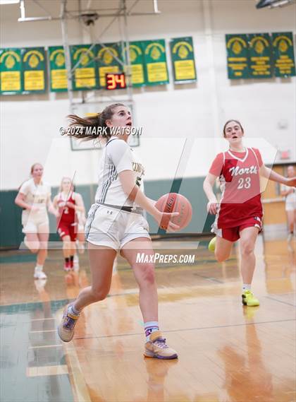 Thumbnail 2 in JV: North Attleborough @ King Philip Regional photogallery.