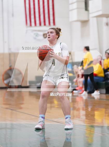 Thumbnail 3 in JV: North Attleborough @ King Philip Regional photogallery.