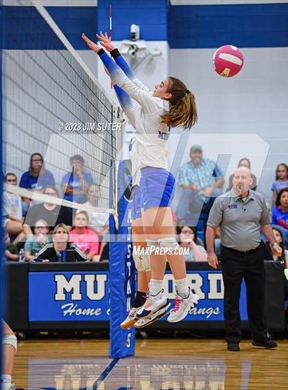 Thumbnail 3 in Mumford vs Burton photogallery.