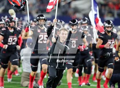 Thumbnail 3 in The Woodlands vs. Lake Travis (UIL 6A Division 1 Final) photogallery.