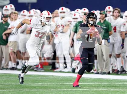 Thumbnail 3 in The Woodlands vs. Lake Travis (UIL 6A Division 1 Final) photogallery.