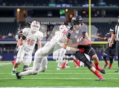 Thumbnail 3 in The Woodlands vs. Lake Travis (UIL 6A Division 1 Final) photogallery.
