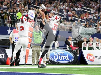 Thumbnail 1 in The Woodlands vs. Lake Travis (UIL 6A Division 1 Final) photogallery.