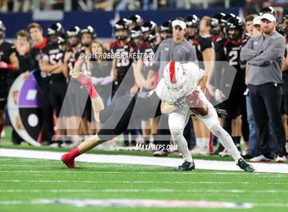Thumbnail 1 in The Woodlands vs. Lake Travis (UIL 6A Division 1 Final) photogallery.