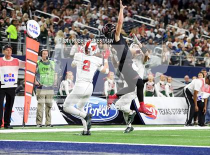 Thumbnail 2 in The Woodlands vs. Lake Travis (UIL 6A Division 1 Final) photogallery.