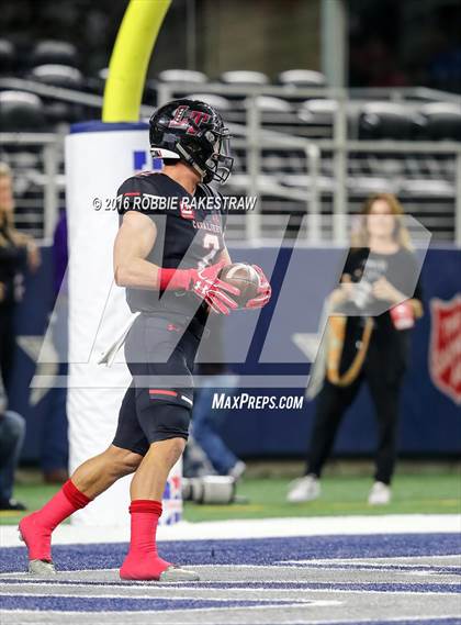 Thumbnail 1 in The Woodlands vs. Lake Travis (UIL 6A Division 1 Final) photogallery.