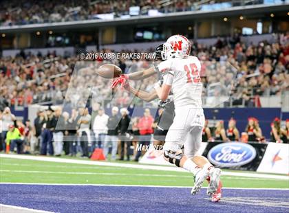 Thumbnail 1 in The Woodlands vs. Lake Travis (UIL 6A Division 1 Final) photogallery.