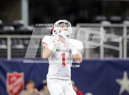 Thumbnail 3 in The Woodlands vs. Lake Travis (UIL 6A Division 1 Final) photogallery.