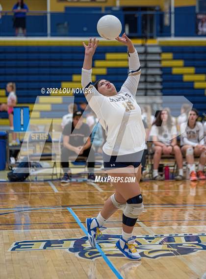 Thumbnail 1 in Piedra Vista vs Santa Fe (Tournament of Champions) photogallery.
